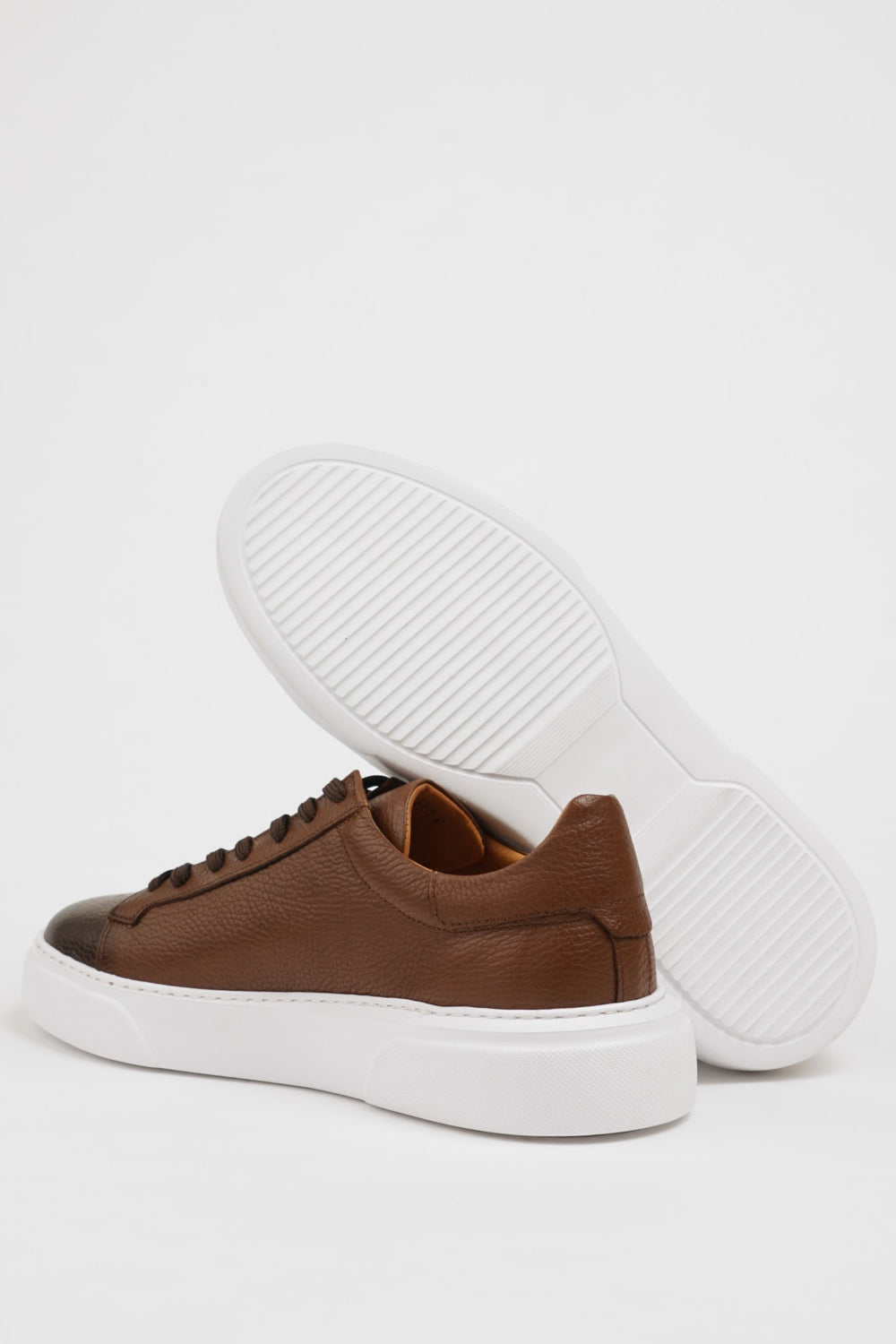 Men’s brown leather trainers by Mazonni designed for smart casual outfits and comfort