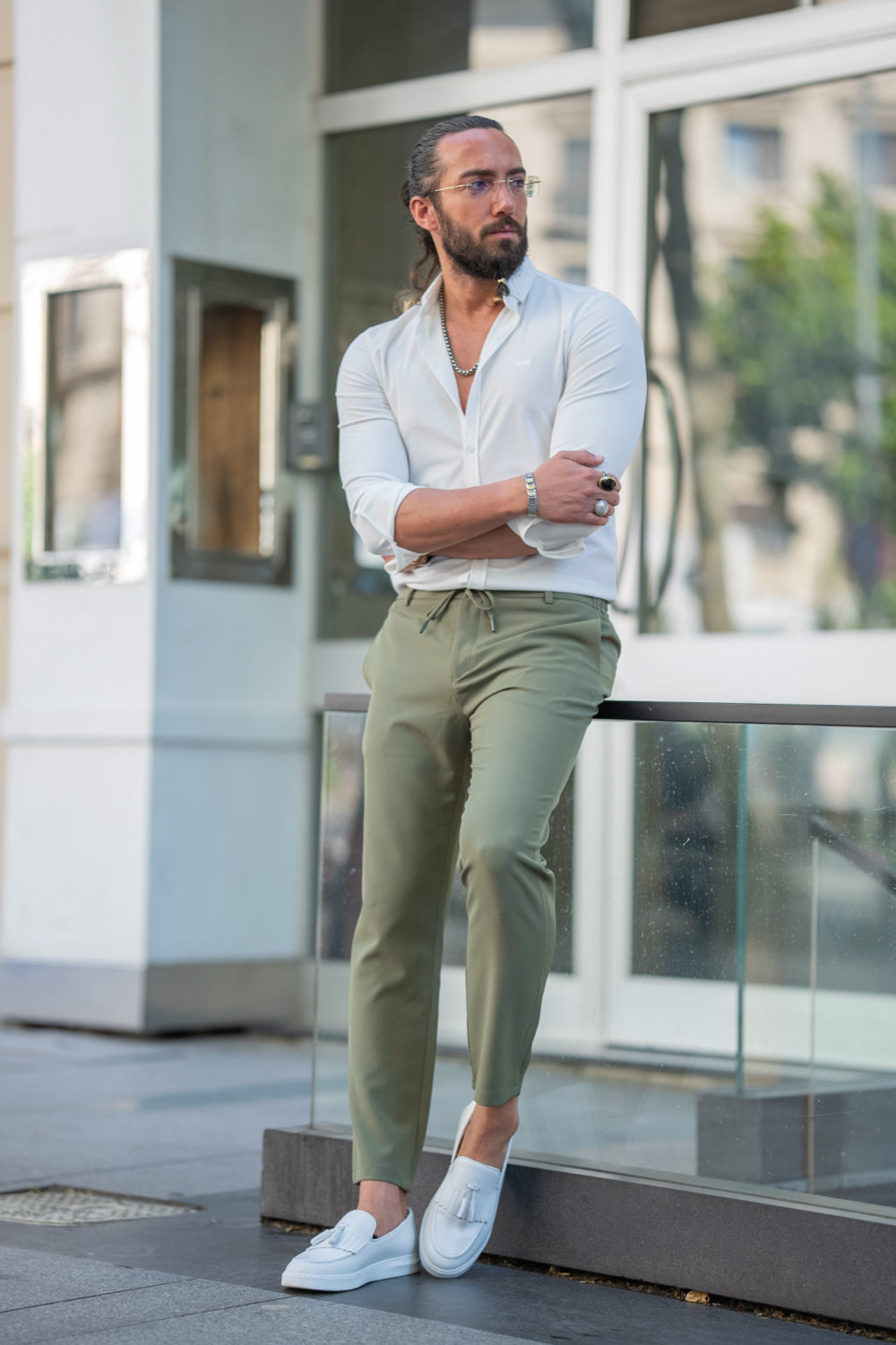 Mazonni modern white shirt perfect for summer looks and street style