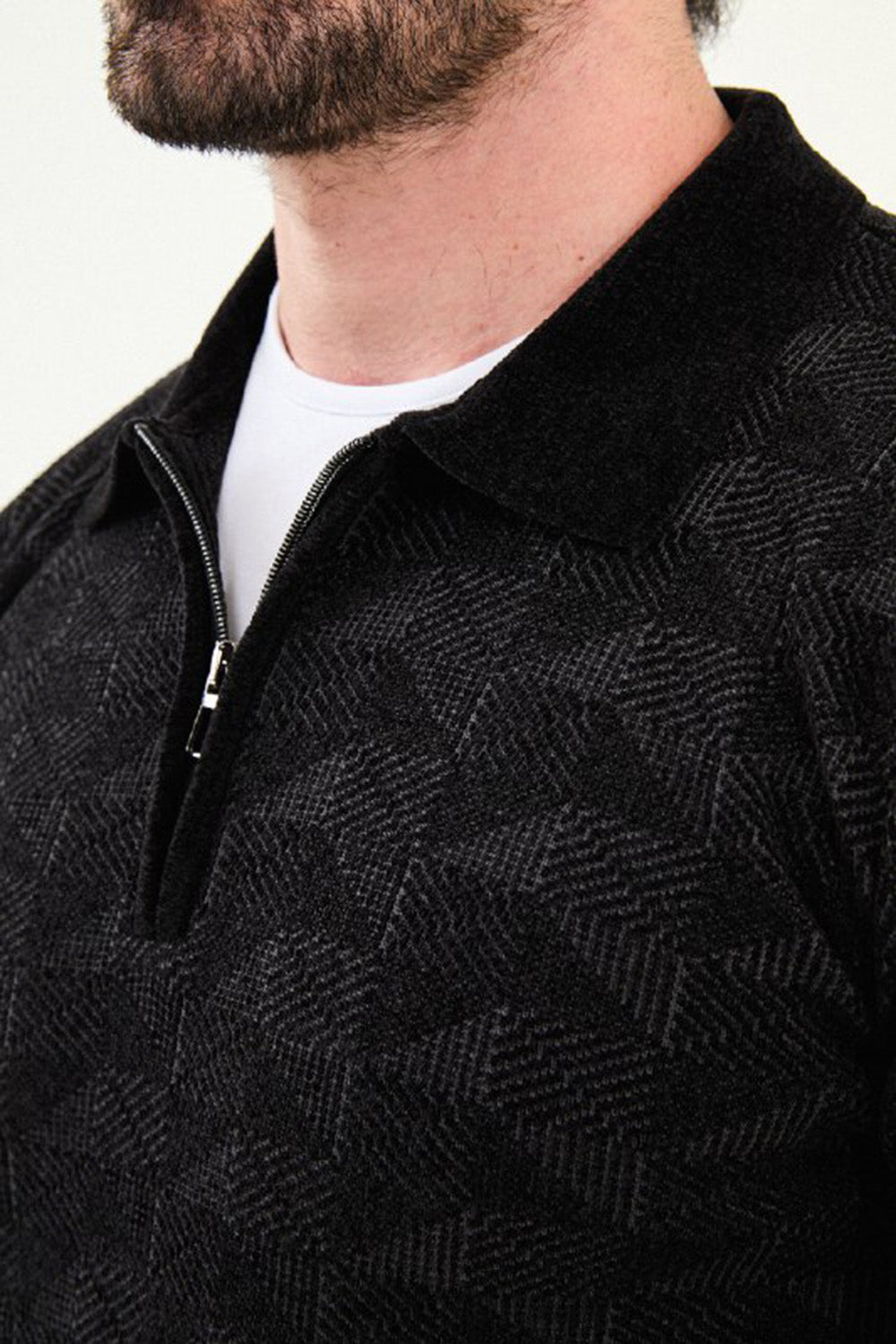 Mazonni Eclipse Cardigan – Men’s Black Half Zip Sweater with Geometric Knit Pattern