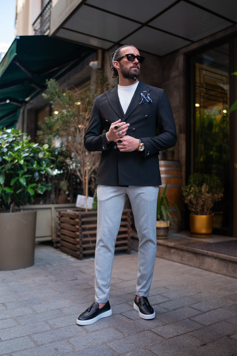 men's Mazonni black structured blazer, versatile tailored jacket perfect for business or social events