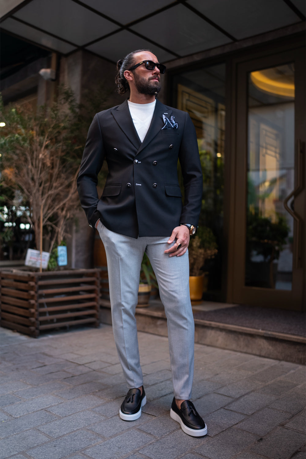 stylish black formal blazer for men from Mazonni, street style outfit with smart-casual flair