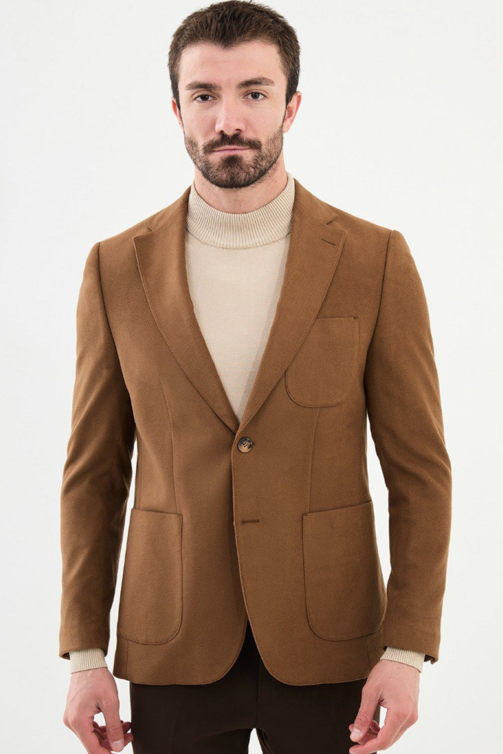 Mazonni camel brown blazer for men with beige turtleneck – casual elegant wool blend blazer for winter season