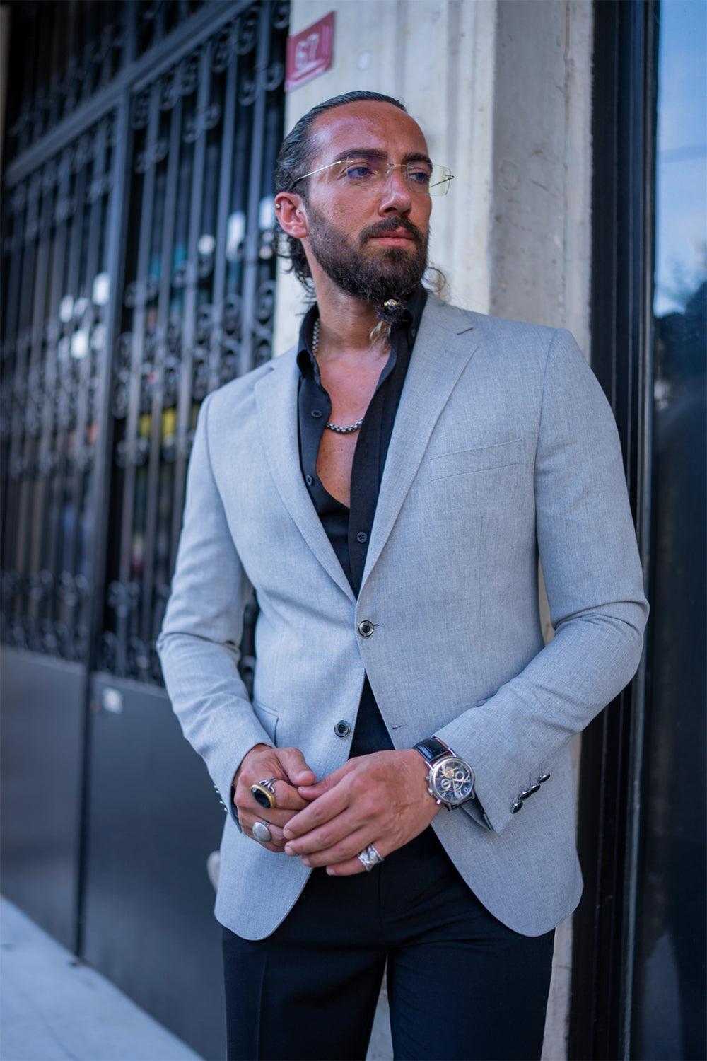 Mazonni men's grey slim fit blazer, tailored look ideal for modern formal or semi-casual settings
