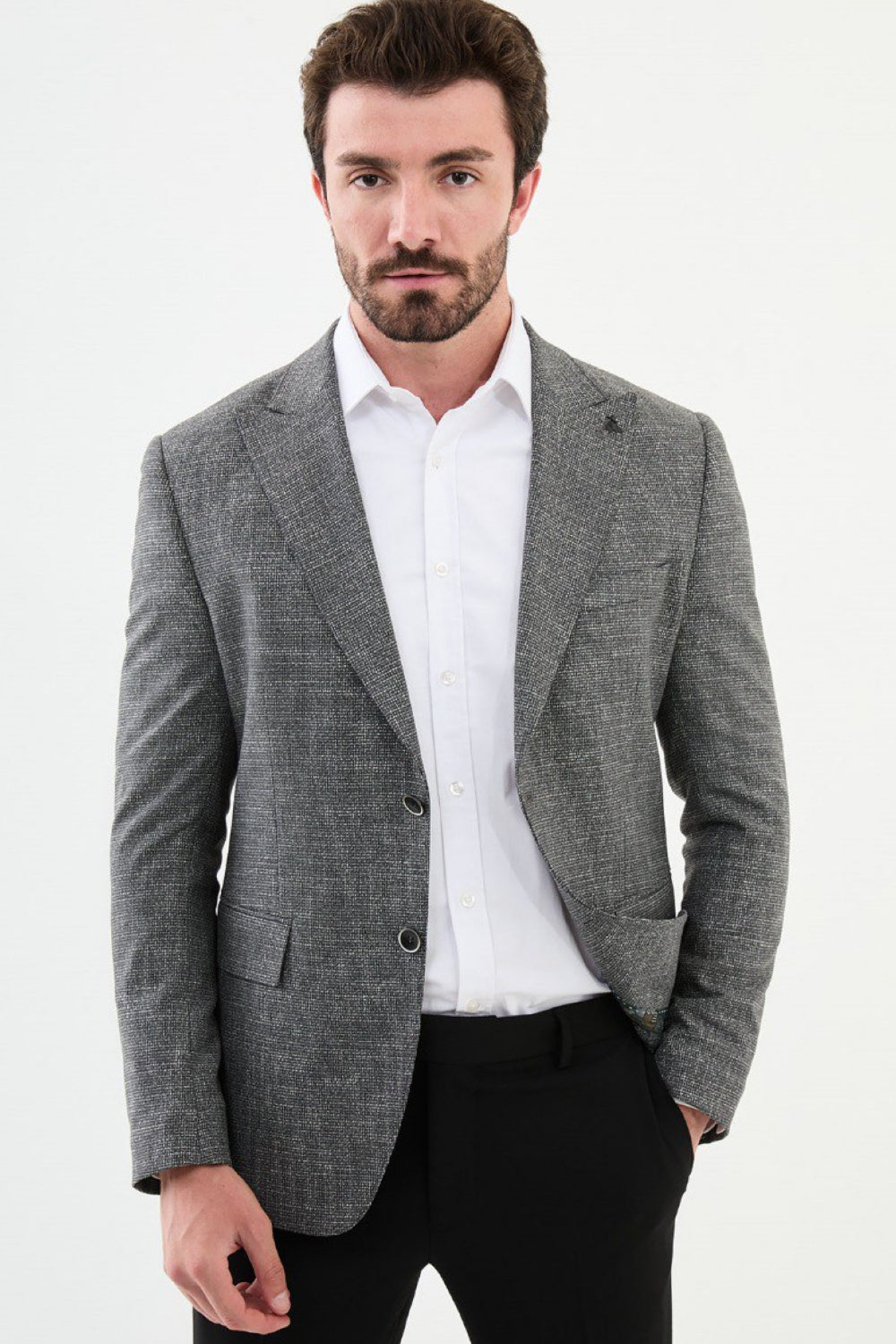 Front view of light grey checked Mazonni blazer highlighting slim tailored fit – versatile men’s blazer for office or evening wear