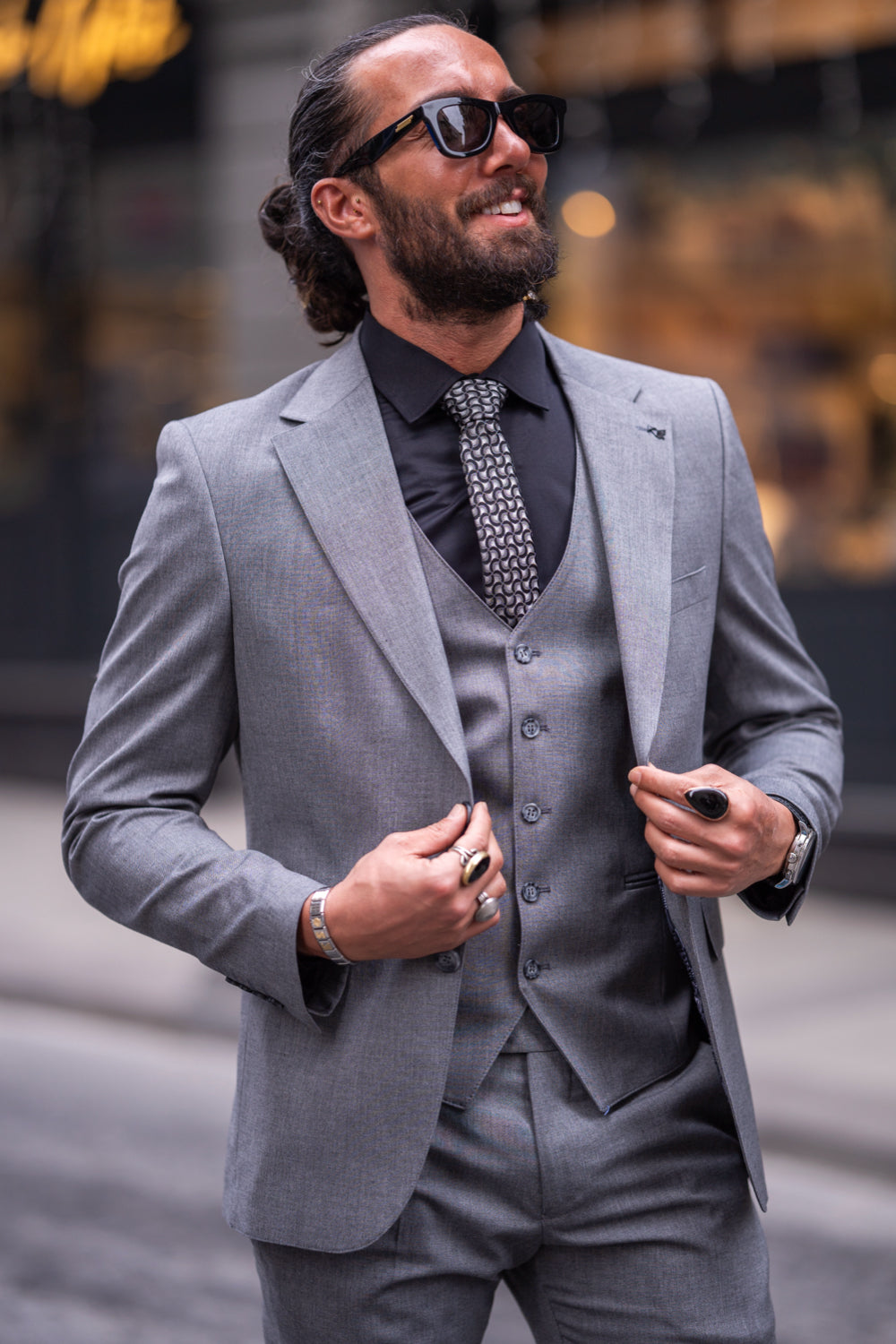 Elegant silver grey suit from Mazonni featuring tailored fit and classic styling for weddings and special occasions