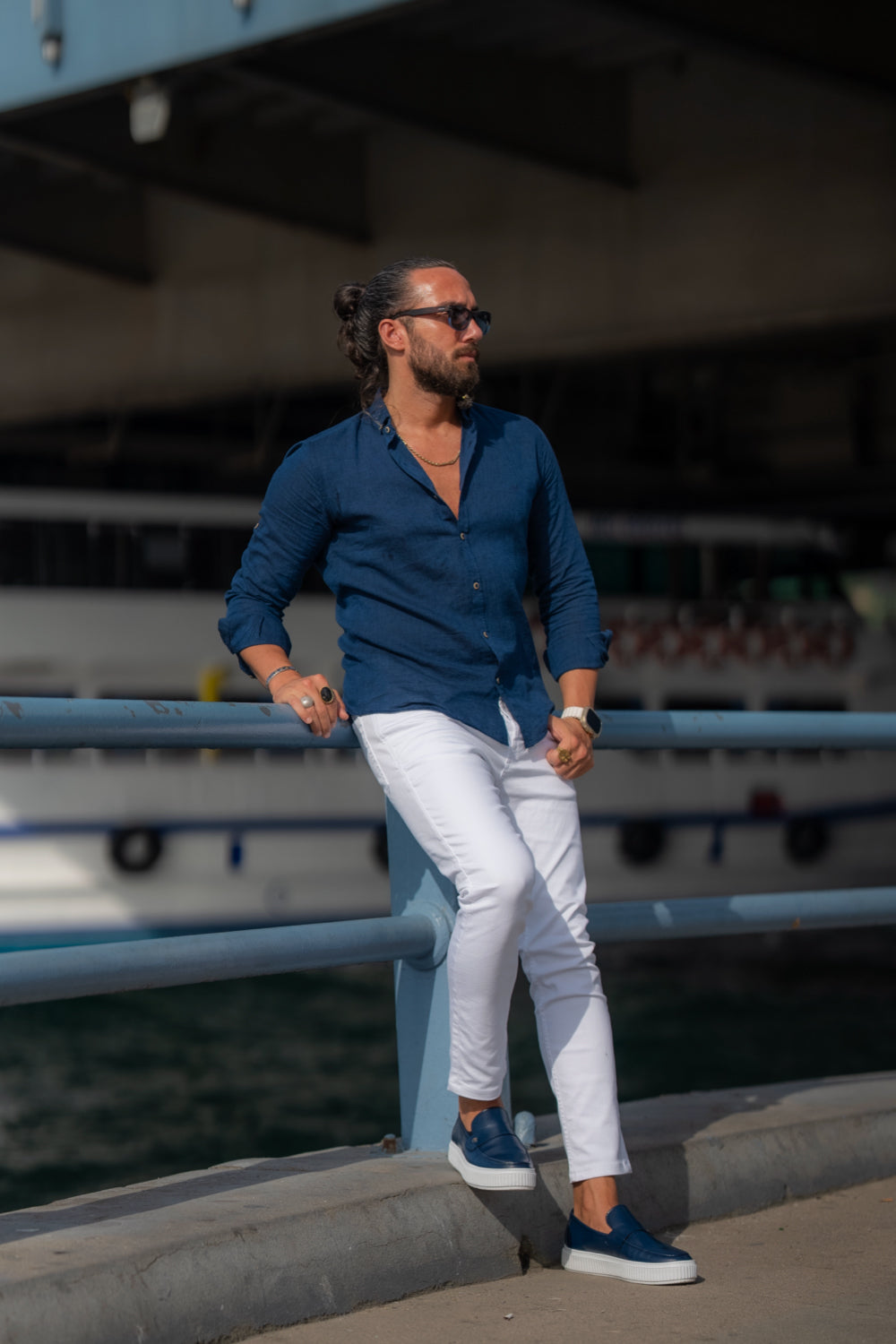 Mazonni men's navy shirt with rolled sleeves and lightweight texture for comfort