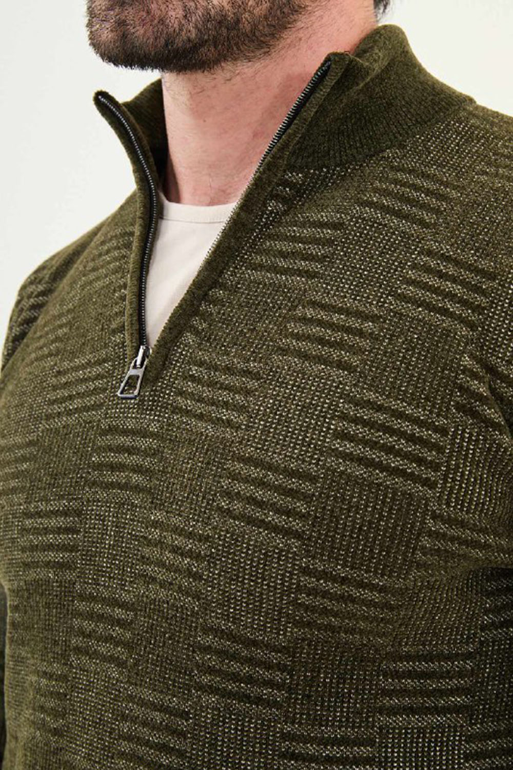 Mazonni Olive Green Cardigan – Men’s Checkered Knit Quarter Zip Pullover Sweater